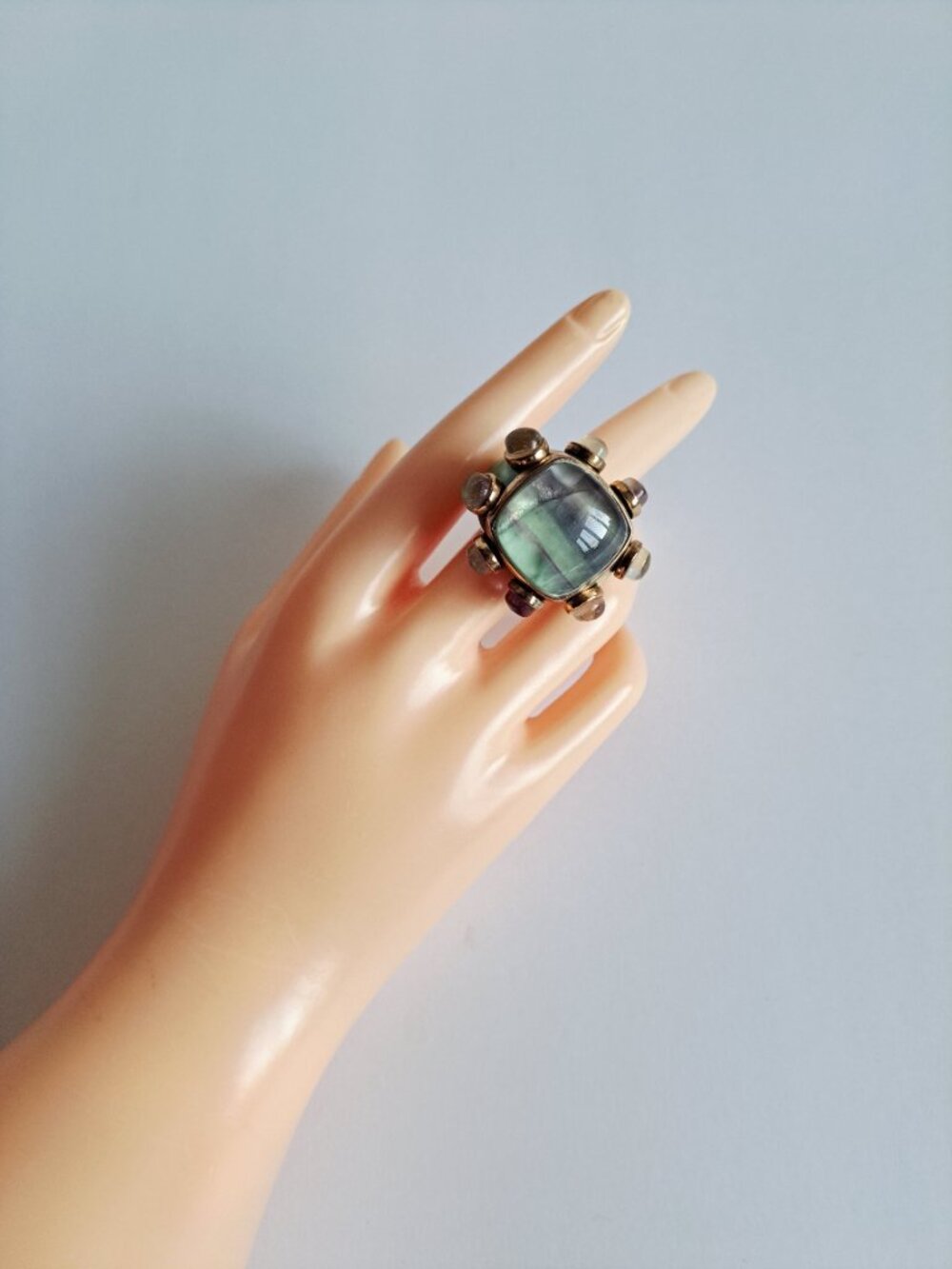 New Angelique de Paris Gold Plated Large Square Green Stones Ring Size 8 - Picture 14 of 17